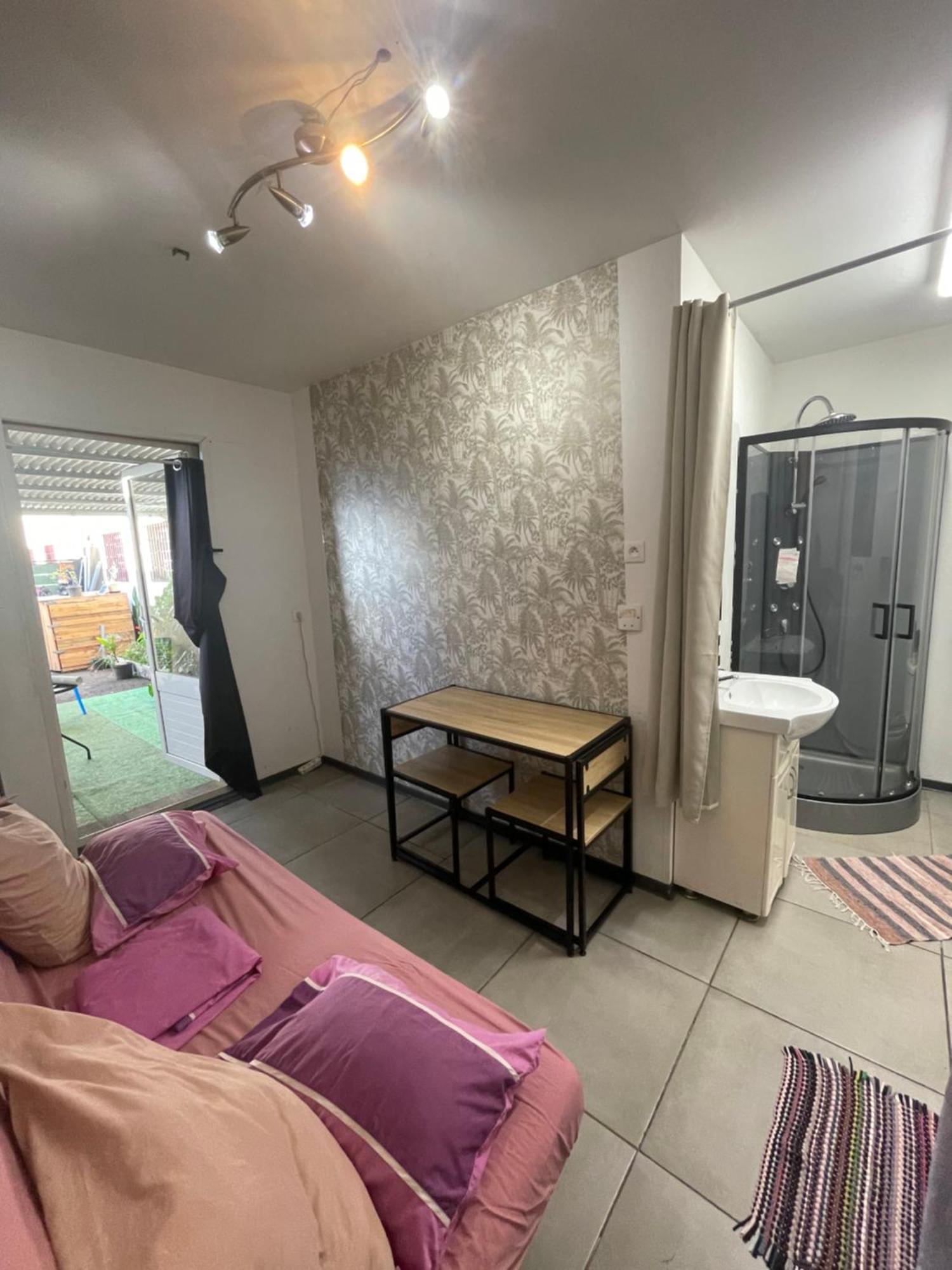 Mobilhome Pour 2 Personnes Le Tampon Luaran gambar