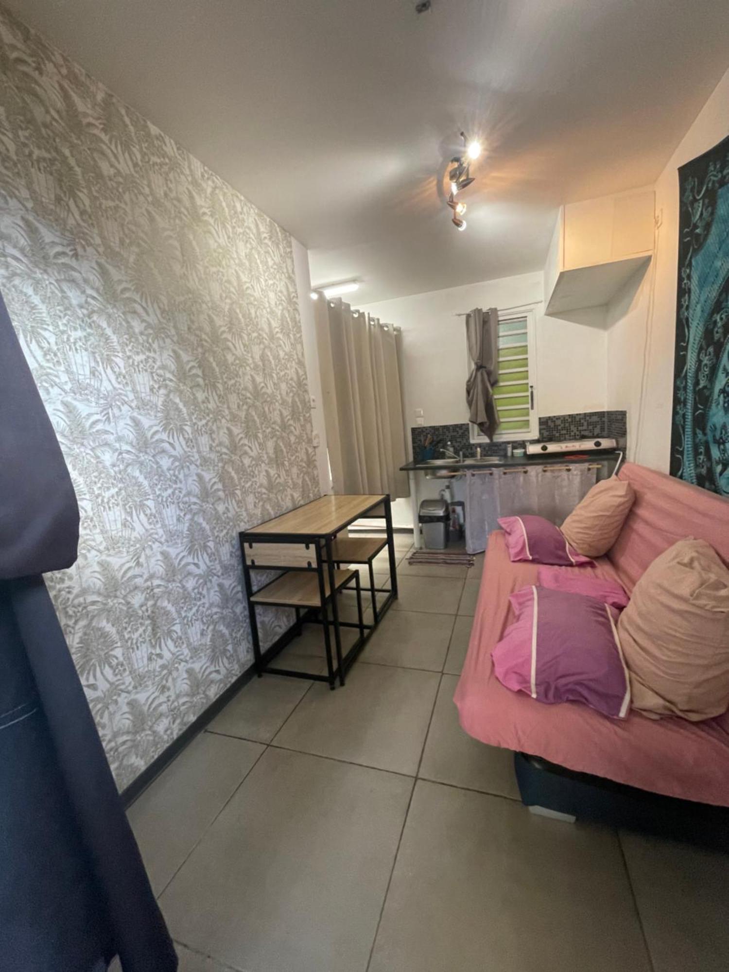 Mobilhome Pour 2 Personnes Le Tampon Luaran gambar